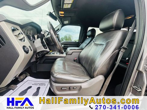 Used 2014 Ford F250 Lariat w/ Lariat Interior Package AWD/4WD image 9