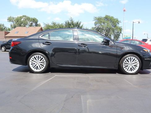 Used 2016 Lexus ES 350 w/ Ultra Luxury Package FWD image 6