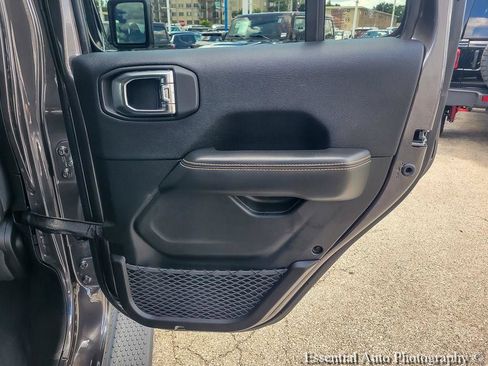 Certified 2025 Jeep Wrangler Unlimited Sahara AWD/4WD image 24