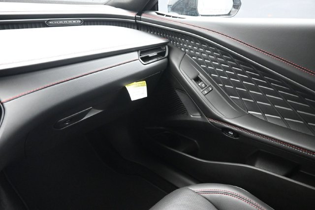 New 2027 Dodge Charger R/T AWD/4WD image 9