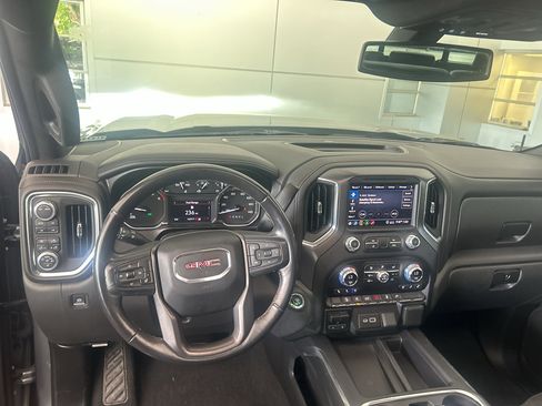 Used 2020 GMC Sierra 1500 AT4 w/ AT4 Preferred Package AWD/4WD image 17