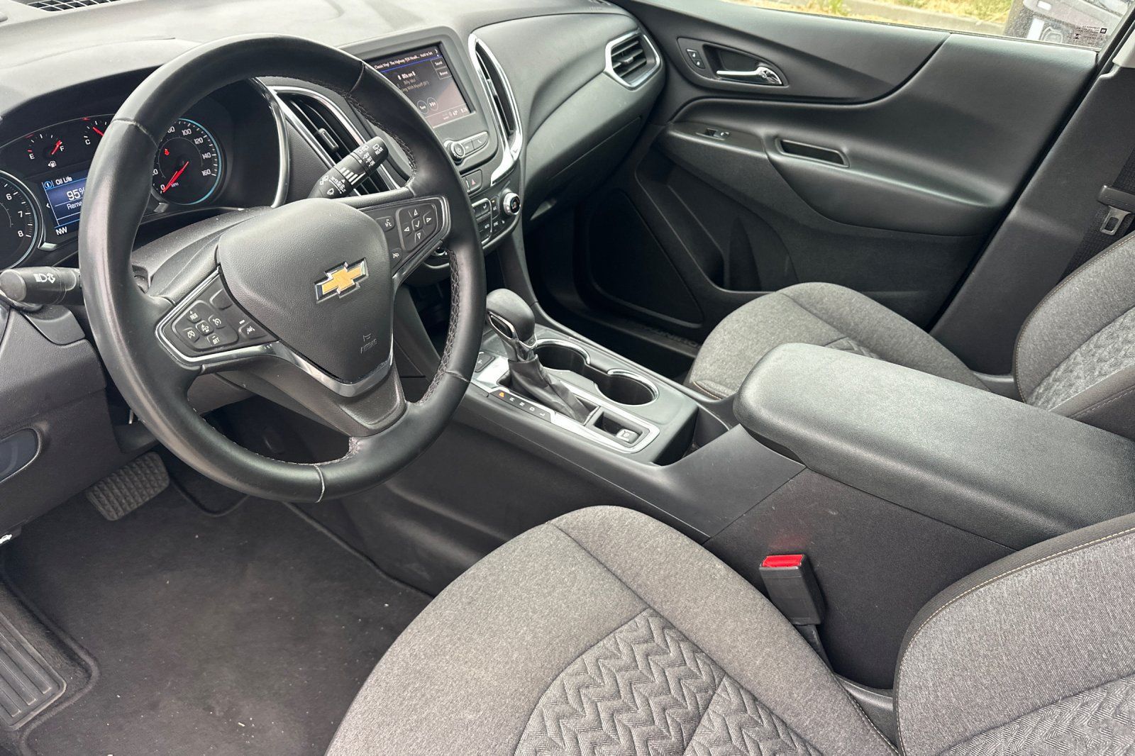 Used 2024 Chevrolet Equinox LT AWD/4WD image 10