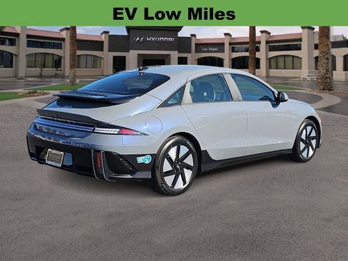 Used 2025 Hyundai Ioniq 6 SE RWD image 8