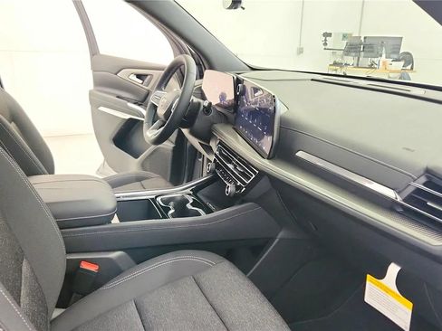 New 2026 Chevrolet Traverse LT w/ Midnight/Sport Edition AWD/4WD image 42