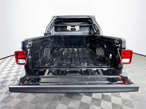 Used 2023 Jeep Gladiator Mojave w/ Cold Weather Group image 27