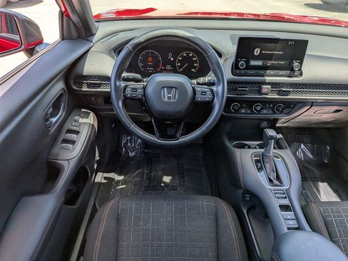 Used 2024 Honda HR-V Sport image 17