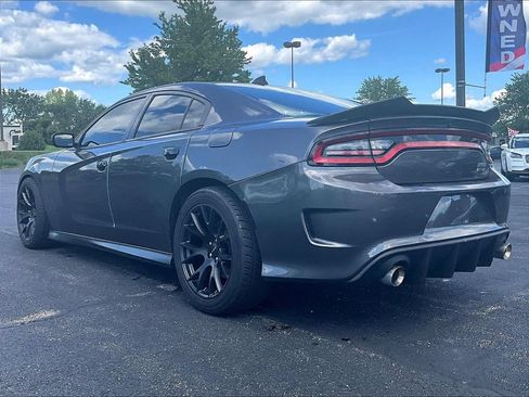 Used 2018 Dodge Charger R/T Scat Pack w/ Dynamics Package RWD image 3