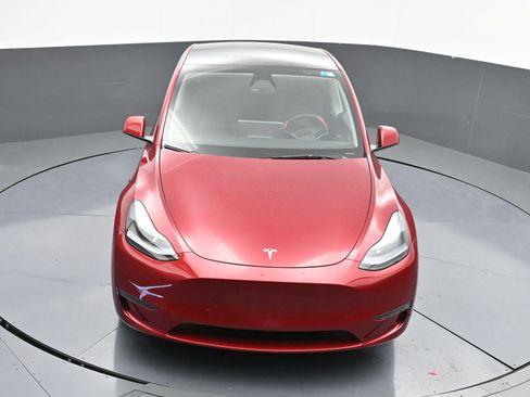 Used 2025 Tesla Model Y Long Range image 33