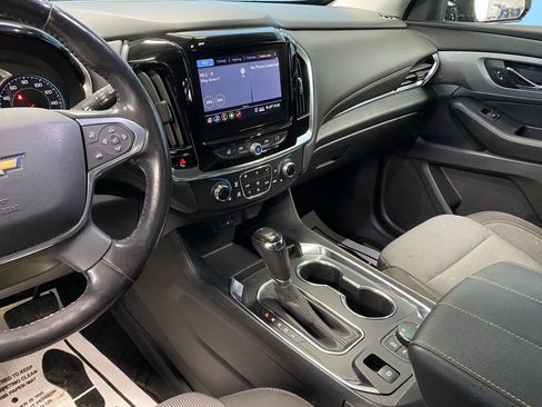 Used 2020 Chevrolet Traverse LT image 26