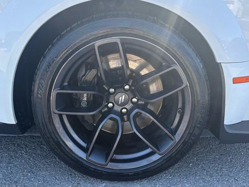 Used 2019 Dodge Challenger R/T Scat Pack RWD image 2