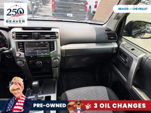 Used 2022 Toyota 4Runner SR5 RWD image 17