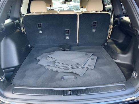 Used 2023 Jeep Grand Cherokee Limited image 30