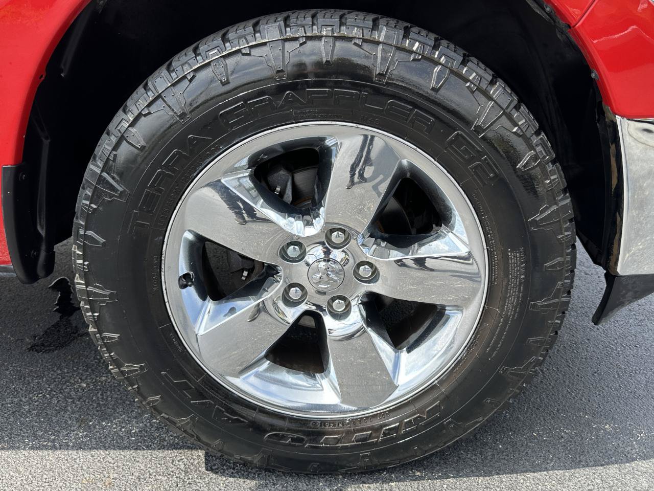 Used 2020 RAM 1500 Classic SLT AWD/4WD image 68