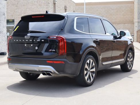 Used 2020 Kia Telluride S FWD image 3
