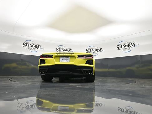 Used 2022 Chevrolet Corvette Stingray Coupe w/ 1LT RWD image 31