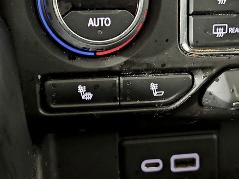 Used 2021 Chevrolet Suburban LT RWD image 27
