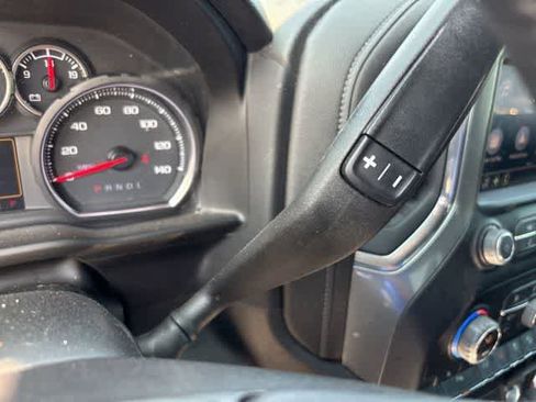 Used 2022 Chevrolet Silverado 1500 LT Trail Boss w/ Safety Package AWD/4WD image 17