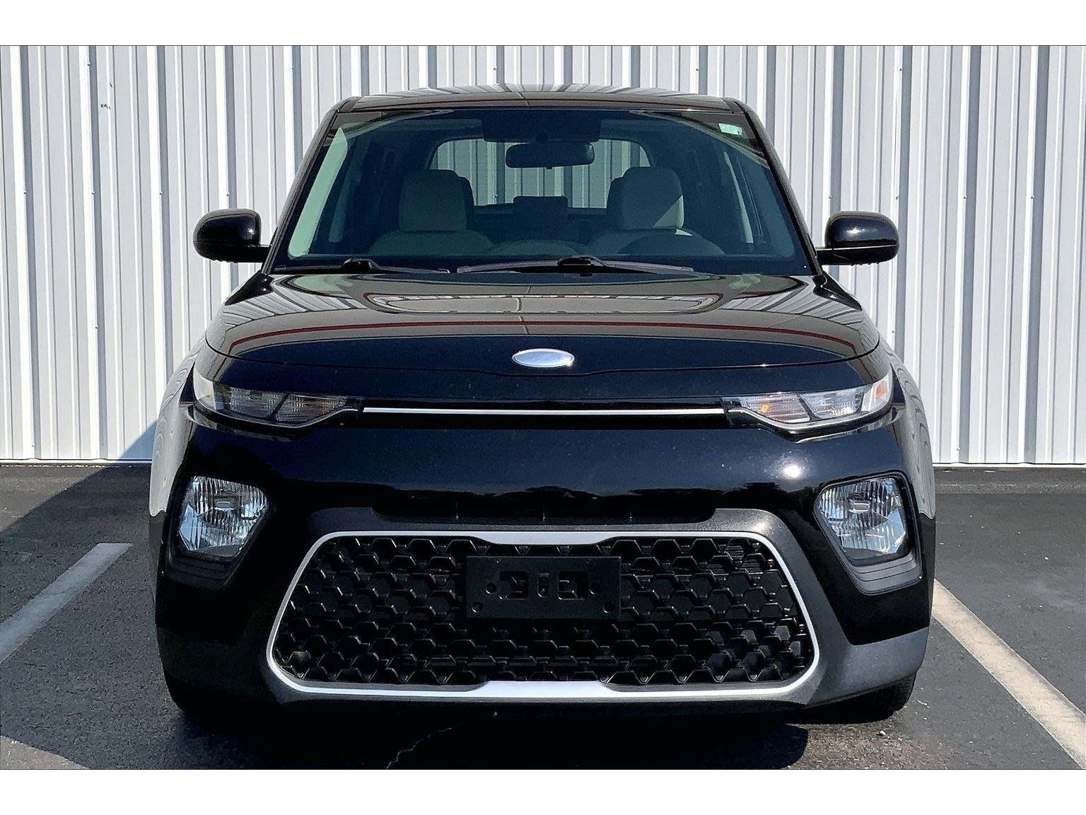 Used 2020 Kia Soul LX FWD image 2