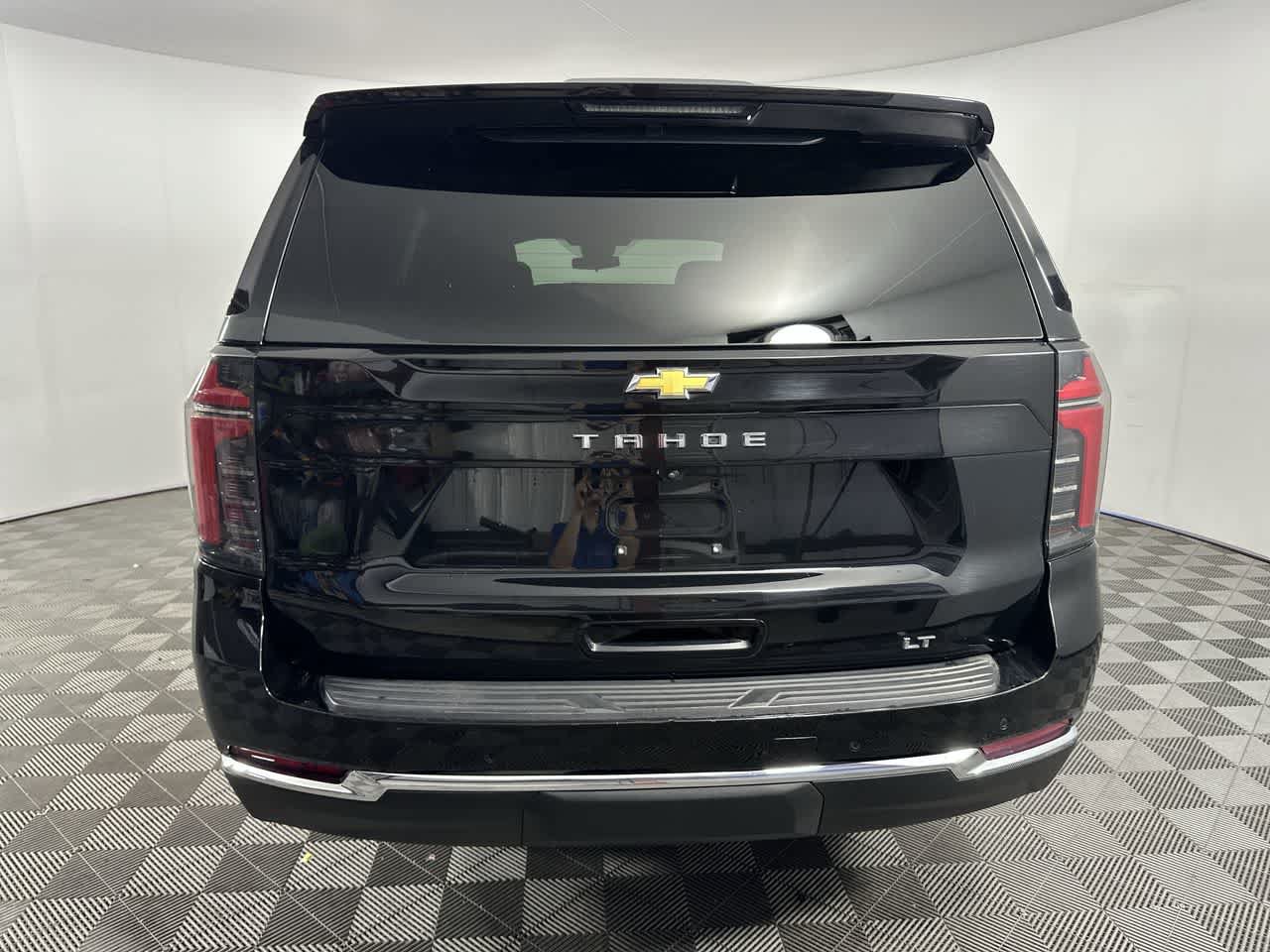 Used 2025 Chevrolet Tahoe LT AWD/4WD image 7