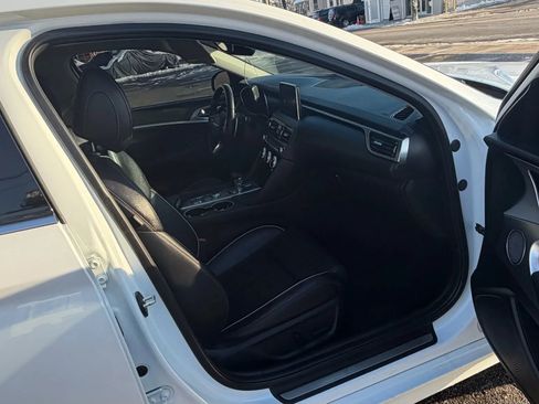 Used 2020 Genesis G70 2.0T w/ Elite Package image 28