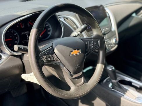 Used 2020 Chevrolet Malibu LT w/ Redline Edition FWD image 7