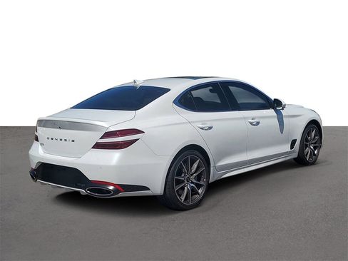 New 2026 Genesis G70 2.5T Prestige image 3