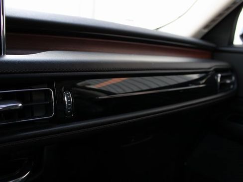 Used 2022 Lincoln Aviator Reserve w/ Equipment Group 201A image 8