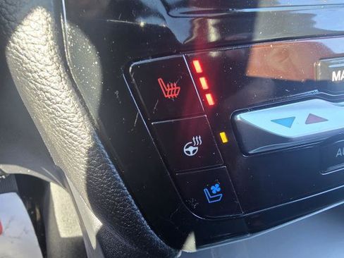 Used 2022 Ford Explorer Limited w/ Equipment Group 301A image 24