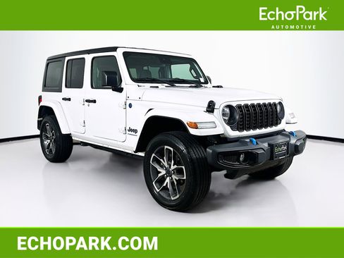 Used 2024 Jeep Wrangler Unlimited w/ Convenience Group AWD/4WD image 1