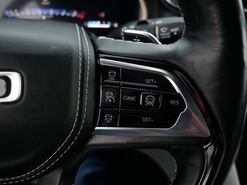 Used 2021 Jeep Grand Cherokee L Overland w/ Advanced Protech Group III image 30