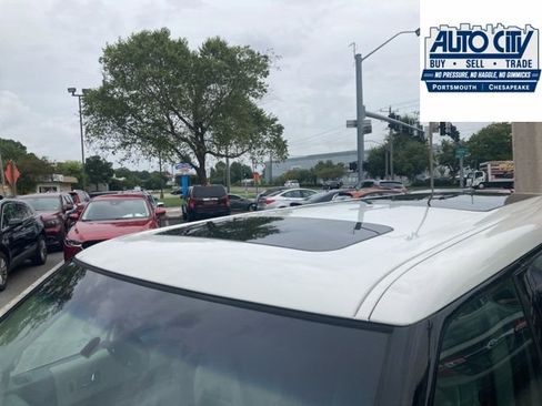 Used 2009 Ford Flex SEL FWD image 16