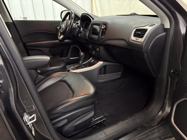 Used 2021 Jeep Compass Latitude w/ Convenience Group FWD image 25