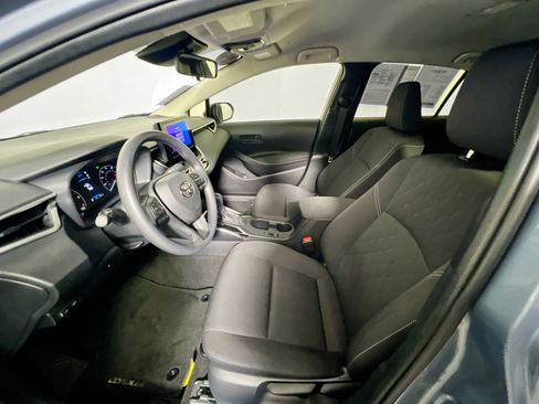 Used 2025 Toyota Corolla LE FWD image 14