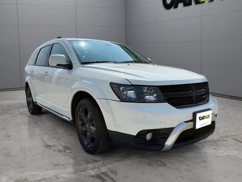 Used 2018 Dodge Journey Crossroad AWD/4WD image 3