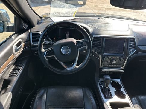 Used 2018 Jeep Grand Cherokee Overland image 11