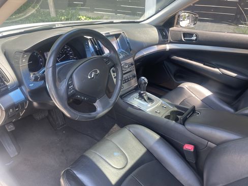 Used 2015 INFINITI Q40 w/ Navigation Package RWD image 5