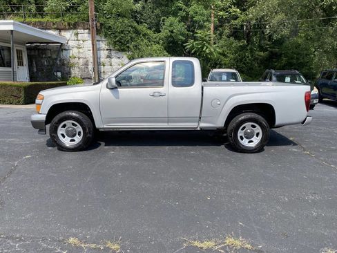 Used 2012 Chevrolet Colorado W/T w/ Power Convenience Package image 2