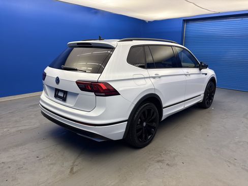 Used 2020 Volkswagen Tiguan SE R-Line FWD image 7
