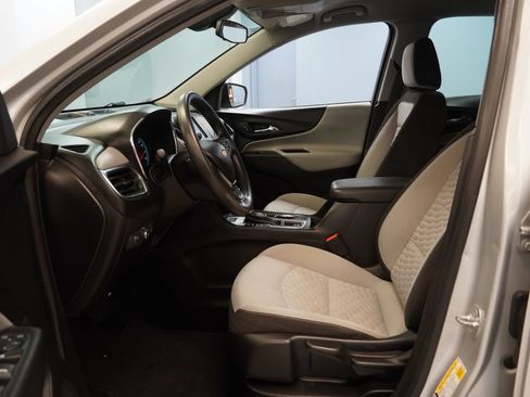 Used 2018 Chevrolet Equinox LS w/ LPO, Protection Package AWD/4WD image 4