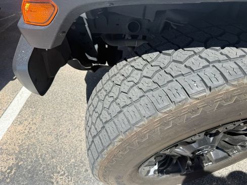 Used 2021 Jeep Wrangler Unlimited Sahara AWD/4WD image 13