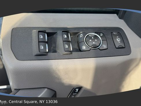 Used 2019 Ford F350 XLT w/ XLT Premium Package image 2