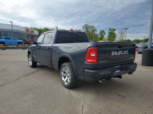 New 2026 RAM 1500 4x4 Crew Cab image 6