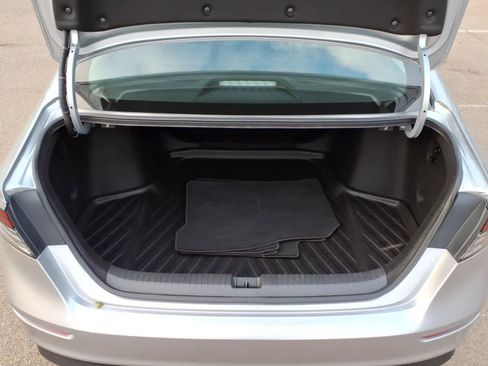 Certified 2024 Honda Accord EX image 6
