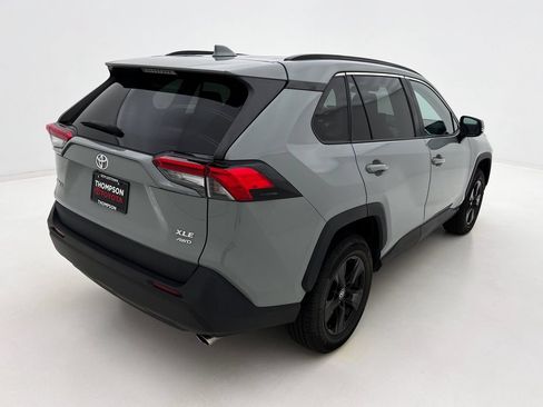 Used 2022 Toyota RAV4 XLE w/ Convenience Package AWD/4WD image 7