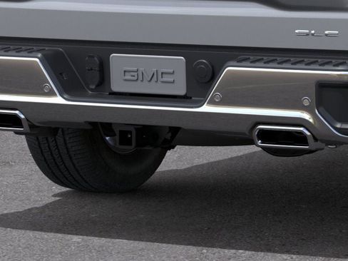 New 2026 GMC Sierra 1500 SLE image 14