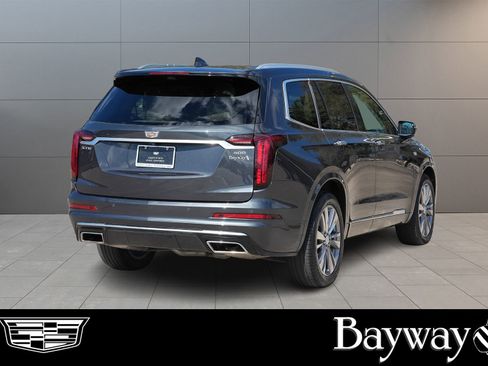 Certified 2022 Cadillac XT6 Premium Luxury w/ Technology Package image 5