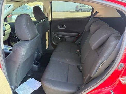 Used 2018 Honda HR-V EX image 8