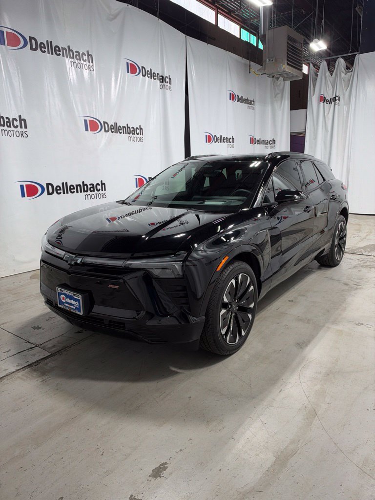 Used 2024 Chevrolet Equinox EV RS AWD/4WD image 2