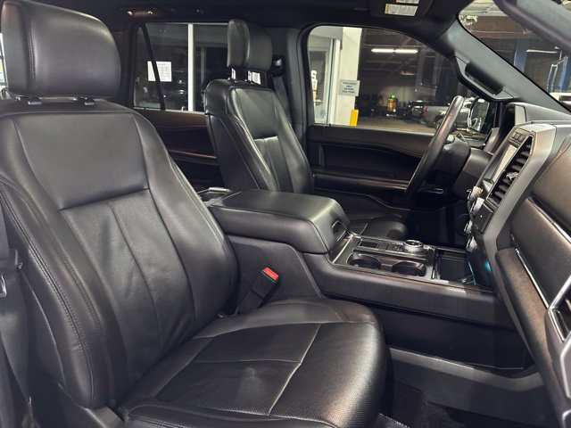 Used 2020 Ford Expedition Max XLT w/ Equipment Group 202A RWD image 39