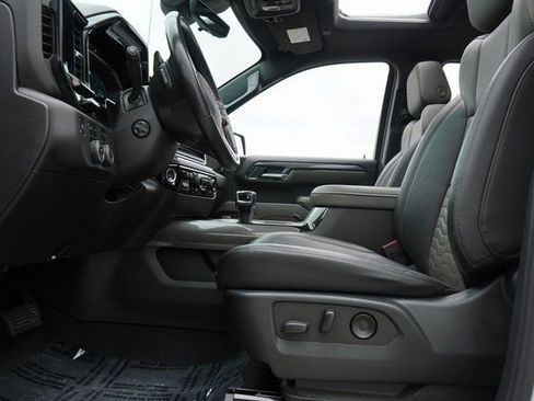 Used 2022 Chevrolet Silverado 1500 ZR2 w/ Technology Package image 35